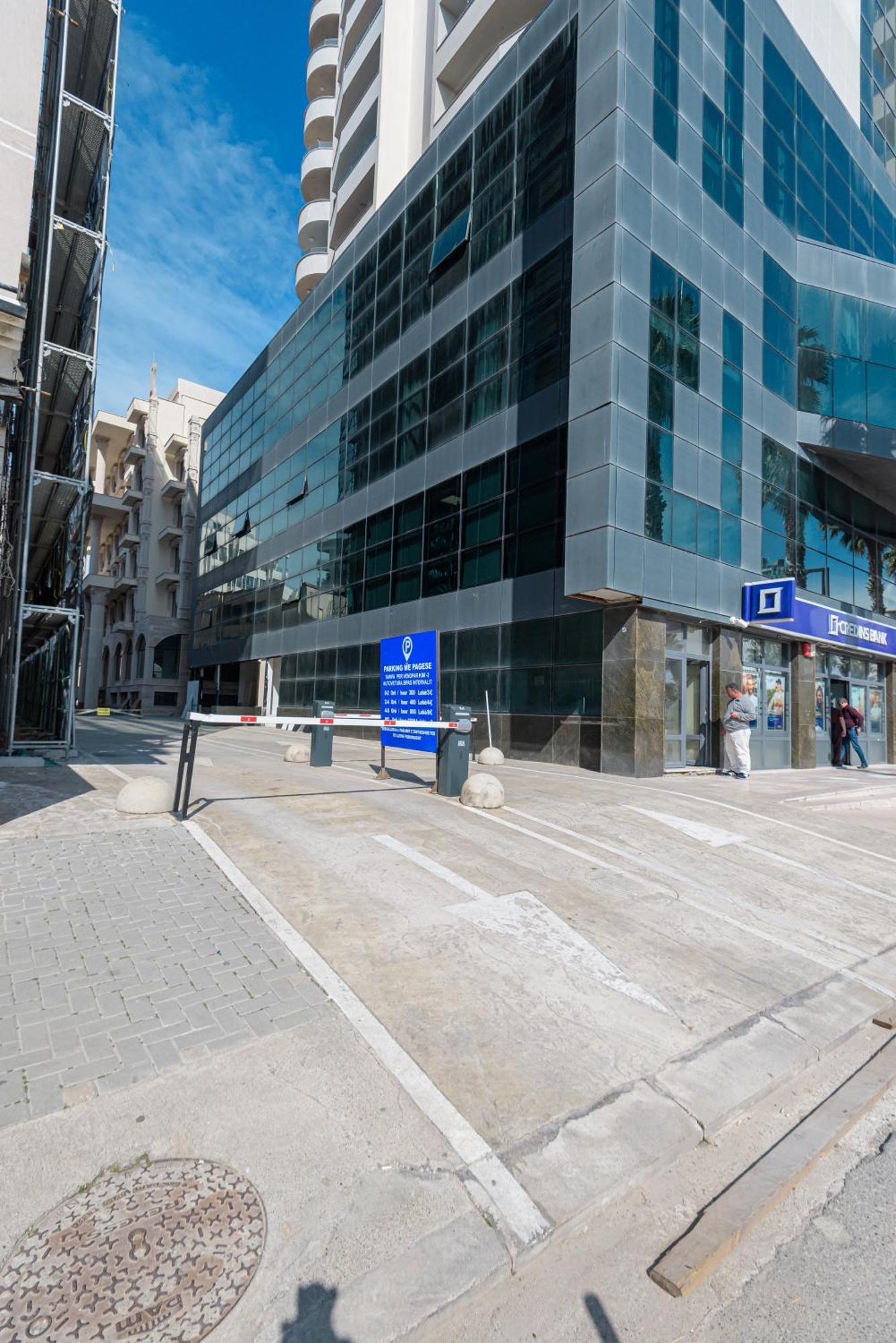 Lux Holidays Durrës Eksteriør bilde